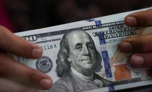 Tài sản Mỹ liên tục bị bán tháo, đồng USD chạm đáy 10 năm so với đồng franc Thụy Sĩ