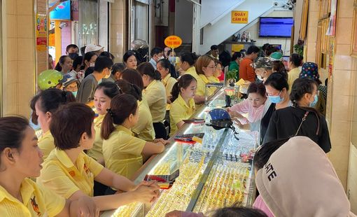 Giá vàng SJC tăng gần 10 triệu đồng/lượng chỉ trong một ngày