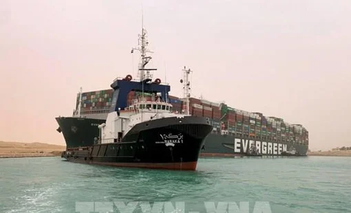 Tuyến vận tải biển quan trọng của thế giới đứng trước nhiều nguy cơ