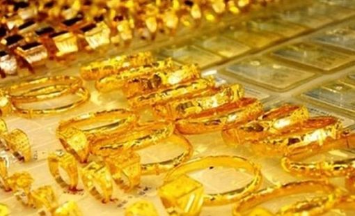 Sáng 28/4, doanh nghiệp giảm giá mua vào vàng nhẫn, vàng SJC nửa triệu đồng mỗi lượng