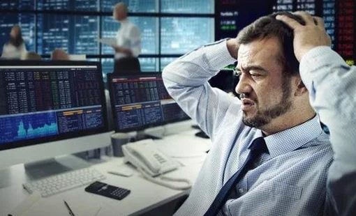 Phiên 8/4: Khối ngoại tiếp tục bán ròng gần 1.700 tỷ đồng cổ phiếu Việt Nam, tâm điểm loạt Bluechips