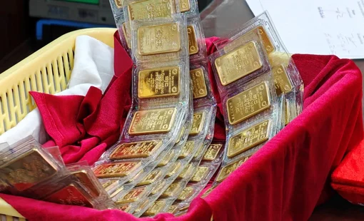Giá vàng SJC mất mốc 100 triệu đồng/lượng