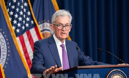 Fed vẫn duy trì chính sách tiền tệ thận trọng