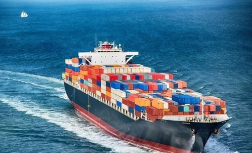 Giá cước vận tải biển tăng mạnh, công ty sở hữu đội tàu container lớn nhất Việt Nam báo lãi tăng bằng lần, cổ phiếu "bốc đầu " lên đỉnh lịch sử