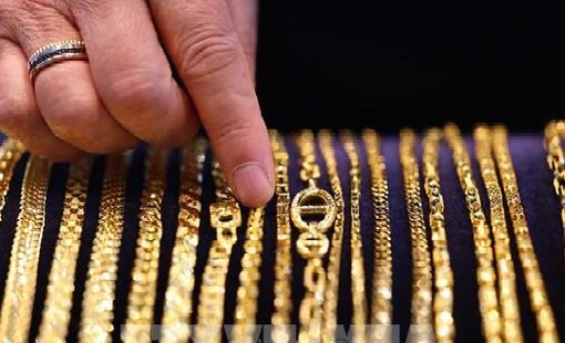 Đồng USD suy yếu, giá vàng thế giới tăng hơn 1%