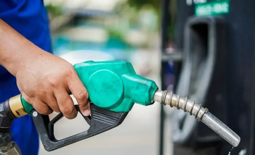 Giá xăng giảm về sát 19.500 đồng từ 15 giờ chiều nay
