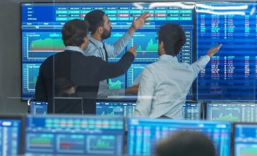 Phiên 28/5: Khối ngoại tiếp tục bán ròng hơn 200 tỷ đồng, "xả" mạnh một cổ phiếu chứng khoán