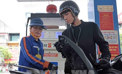 Giá xăng và dầu biến động trái chiều từ 15 giờ hôm nay 29/5