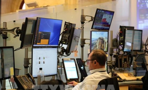 Chứng khoán toàn cầu đi xuống khi sự lạc quan về thuế quan giảm dần