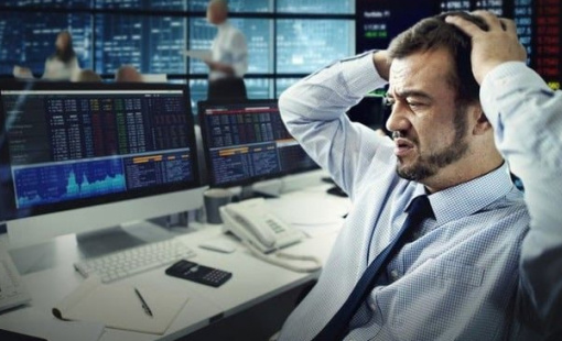 Khối ngoại tiếp chuỗi bán ròng gần 1.200 tỷ đồng phiên cuối tuần, cổ phiếu nào bị "xả" mạnh nhất?