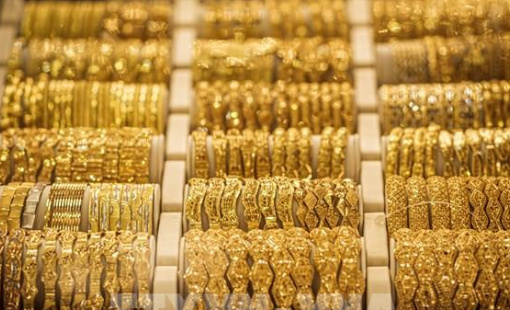 Giá vàng thế giới tăng hơn 2% nhờ nhu cầu trú ẩn an toàn