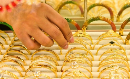 Giá vàng trong nước sáng 7/5 tăng bất chấp giá vàng thế giới sụt mạnh