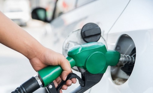 Giá xăng, dầu cùng giảm mạnh, RON 95 về sát 19.000 đồng/lít