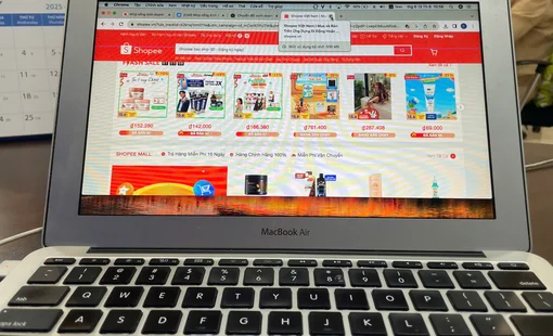 Từ 1/7: Bán hàng online bị khấu trừ thuế tự động, ai phải nộp, ai được miễn?
