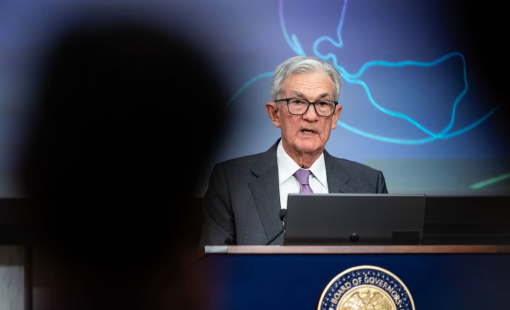 Fed giữ nguyên lãi suất, phát tín hiệu sẽ cắt giảm 2 lần trong năm nay