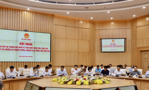 Dự kiến bắt đầu sử dụng xăng sinh học E10 từ 1/1/2026