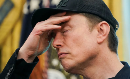 Elon Musk mất 34 tỷ USD trong một ngày, cổ phiếu Tesla giảm kỷ lục 14%, canh bạc thế kỷ bắt đầu trở thành thất bại ê chề nhất trong sự nghiệp