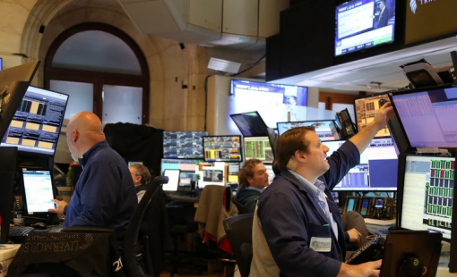 Chứng khoán Mỹ vượt mốc 6.000 điểm sau báo cáo việc làm