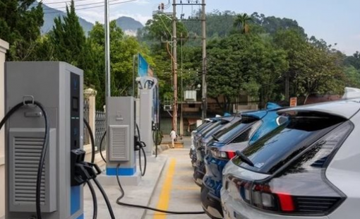 Doanh nghiệp Nhà nước bắt tay Vingroup phát triển hệ thống trạm sạc xe điện toàn quốc thu hơn 17.800 tỷ từ bán điện sau 6 tháng