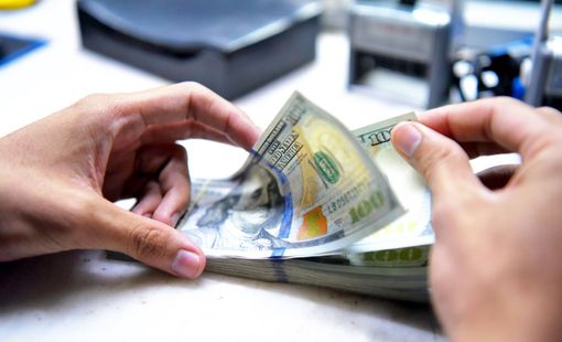 Ngân hàng tiếp tục tăng giá USD