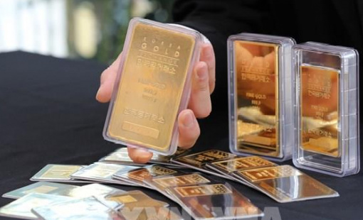 Giá vàng thế giới tăng vọt sau tin Tổng thống Mỹ cân nhắc việc sa thải Chủ tịch Fed