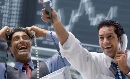 Hai mã Bluechips bất ngờ được tự doanh CTCK "gom" hàng trăm tỷ trong phiên 17/7