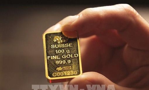 Giá vàng chịu áp lực từ đồng USD và số liệu kinh tế của Mỹ