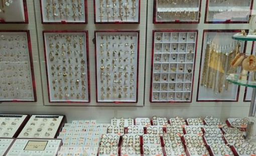 HSBC nâng dự báo giá vàng cho năm 2025 và 2026