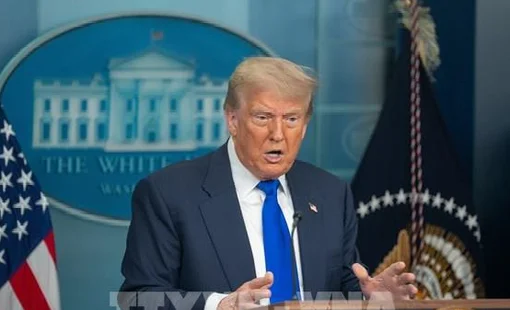 Tổng thống Trump cảnh báo áp thuế 25% với hàng hóa Ấn Độ