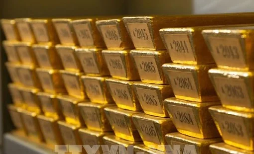 Giá vàng thế giới phục hồi nhẹ sau thông báo áp thuế quan mới của Tổng thống Mỹ đối với 14 nước