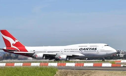 Hãng hàng không Qantas Airways bị phạt 58 triệu USD