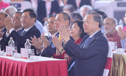 Tỷ phú Phạm Nhật Vượng khởi công đồng loạt 6 công trình tổng vốn đầu tư hơn 130.000 tỷ đồng