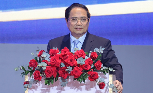 Thủ tướng chỉ rõ những lợi ích chiến lược và toàn diện khi xây dựng thành công Trung tâm tài chính quốc tế