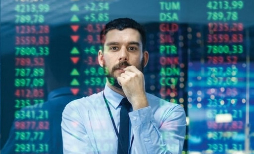 Khối ngoại tiếp đà bán ròng hơn 1.500 tỷ phiên VN-Index giảm sâu từ đỉnh, cổ phiếu nào bị "xả" mạnh nhất?