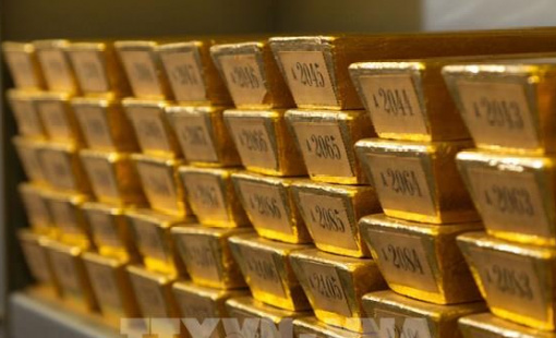 Giá vàng bám sát mức cao kỷ lục sau dữ liệu lạm phát của Mỹ