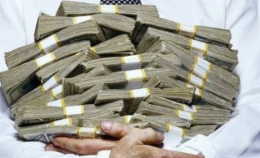 Một doanh nghiệp trên HOSE trả cổ tức "khủng" 48.000 đồng/cp cho cổ đông ngay đầu tháng 10