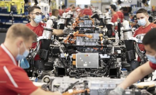 Porsche “hãm phanh” xe điện, Volkswagen đối mặt nguy cơ thiệt hại 6 tỷ USD