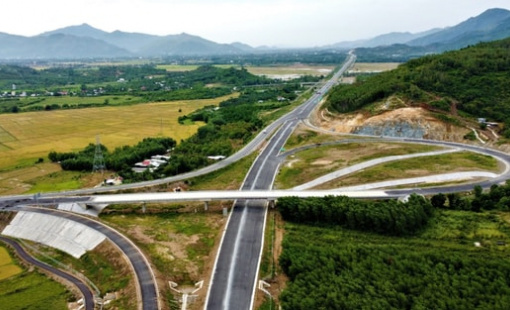 875.000 tỷ đồng đổ vào hạ tầng: Các siêu liên minh chia nhau bữa tiệc cao tốc lịch sử, một DN "ôm" lượng backlog gấp 3 lần doanh thu 2024