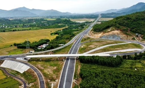 875.000 tỷ đồng đổ vào hạ tầng: Các siêu liên minh chia nhau bữa tiệc cao tốc lịch sử, một DN "ôm" lượng backlog gấp 3 lần doanh thu 2024