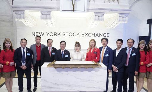 Nữ tỷ phú Phương Thảo gặp Chủ tịch NYSE - Thị trường tăng 48 điểm