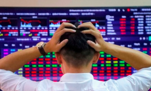 Hơn 100.000 tỷ đồng rút khỏi thị trường chứng khoán Việt Nam từ đầu năm, điều gì đang diễn ra?