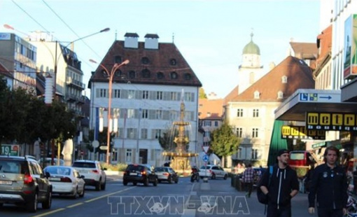 Thụy Sĩ đối mặt nguy cơ suy thoái vì Mỹ áp thuế