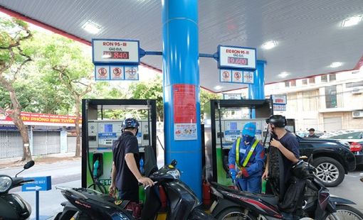 Giá xăng và dầu tiếp tục tăng từ chiều 4/9