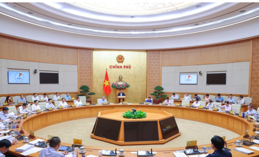 Thủ tướng yêu cầu siết chặt thị trường vàng, cảnh báo tình trang thao túng, găm hàng