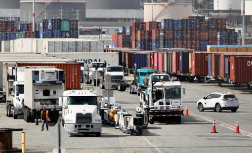 Mỹ hoãn tăng thuế nhập khẩu nội thất đến 2027