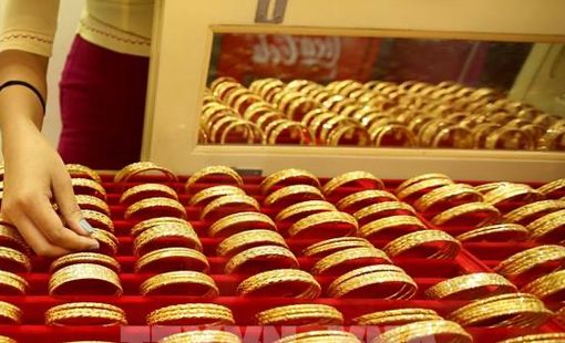 Giá vàng lại lập đỉnh lịch sử khi Chủ tịch Fed bị điều tra hình sự