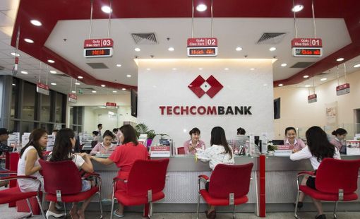 Techcombank lãi trước thuế 32.500 tỷ đồng năm 2025