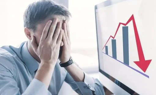 Tự doanh CTCK tiếp đà bán ròng trong phiên cuối tuần, hai cổ phiếu bị "xả" hơn 300 tỷ