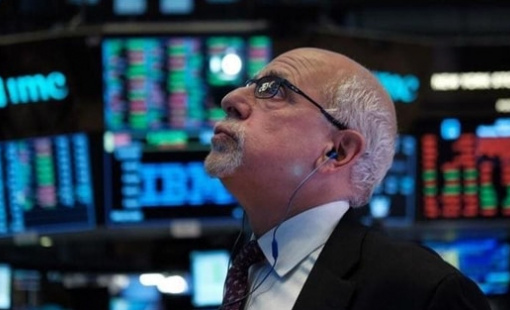 Khối ngoại tiếp đà bán ròng phiên cuối tuần, "xả" 350 tỷ đồng tại một cổ phiếu ngân hàng