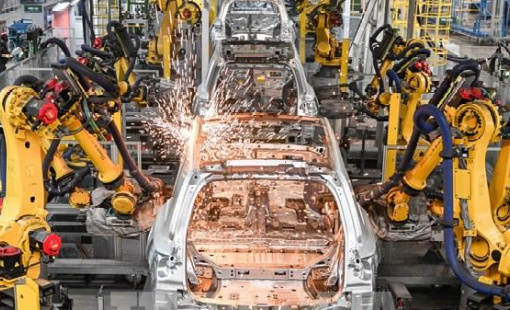 Lợi nhuận công nghiệp Trung Quốc tăng trở lại sau 4 năm suy giảm